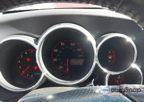 2004 Toyota Matrix Standard из США, поврежденный, VIN 2T1KR32E34C181373